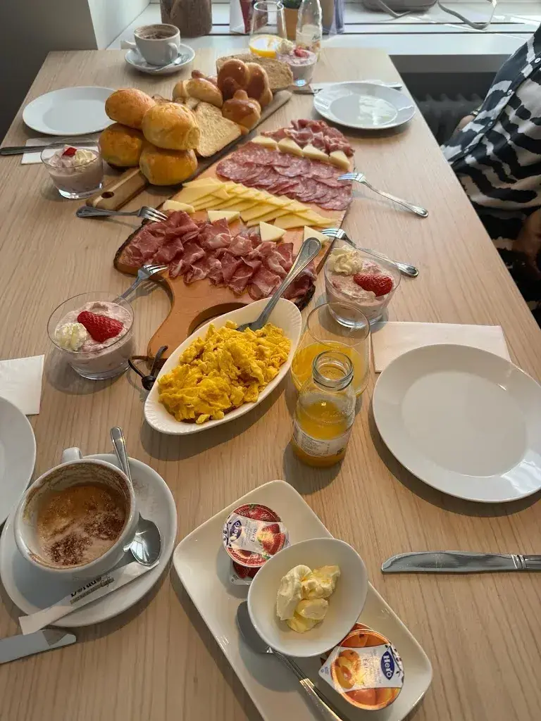 Valentino Gentile_caffè banca - un piacere_Niedergösgen_review