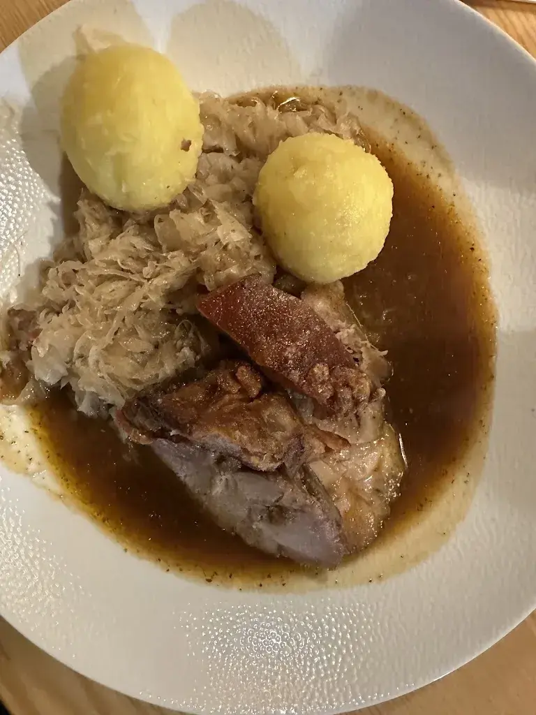 Maurício Lima_Waldhaus Gehren_Erlinsbach_review