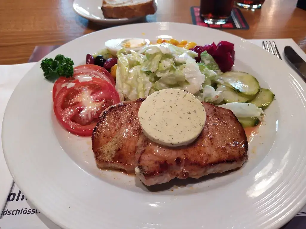 street _ art_Restaurant Rustica_Liebefeld_review