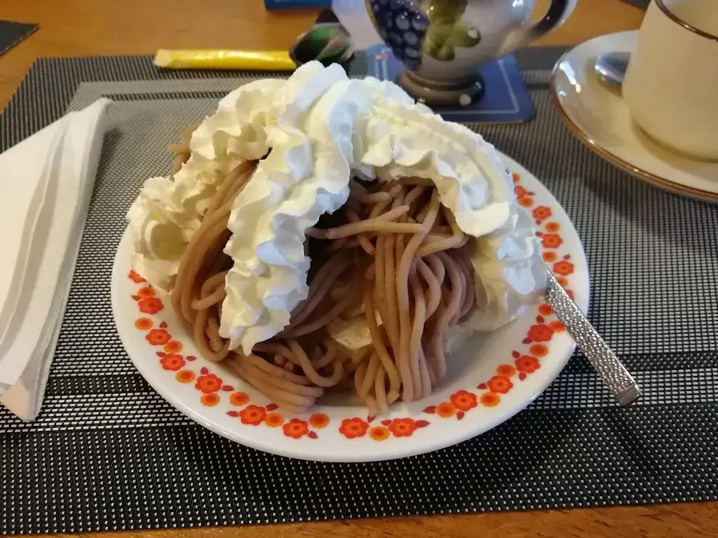 Marc Urben_Wilhelmshöhe_Deitingen_review