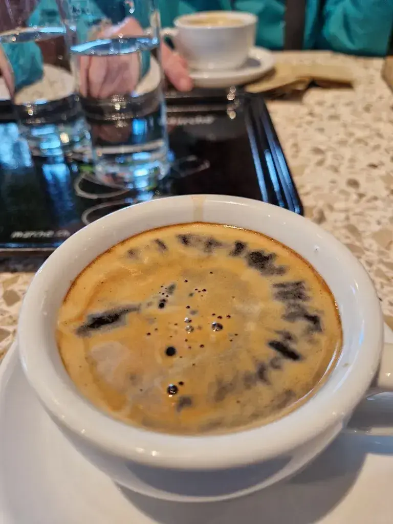 Martin Müller_Marché Cafébar Deitingen Süd_Deitingen_avis