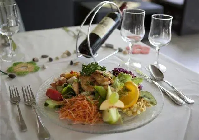 Menu_Gastro Brodard GmbH Restaurant Saalbau Bad_Derendingen_image_3