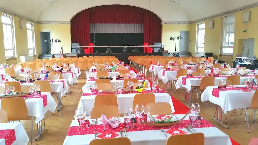 Jens Schmidt_Gastro Brodard GmbH Restaurant Saalbau Bad_Derendingen_review