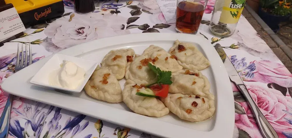 Christopher Glass_Moja Tawerna_Bellach_review