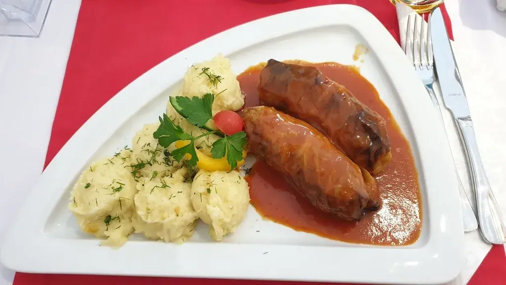 Tomasz Oleksa_Moja Tawerna_Bellach_review