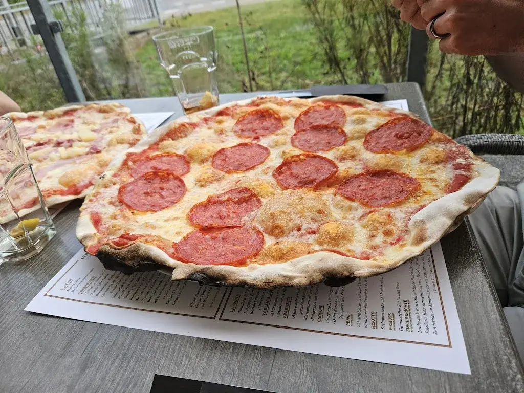 Tell restaurant à Bellach