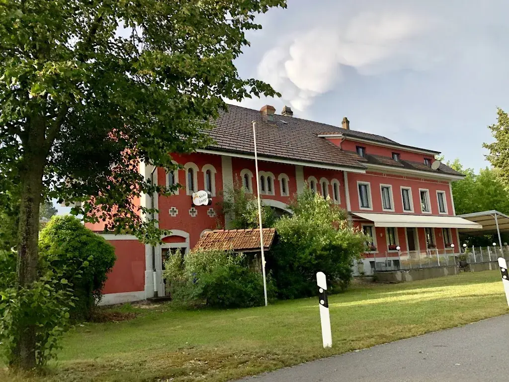 Nadja_Tell_Bellach_review