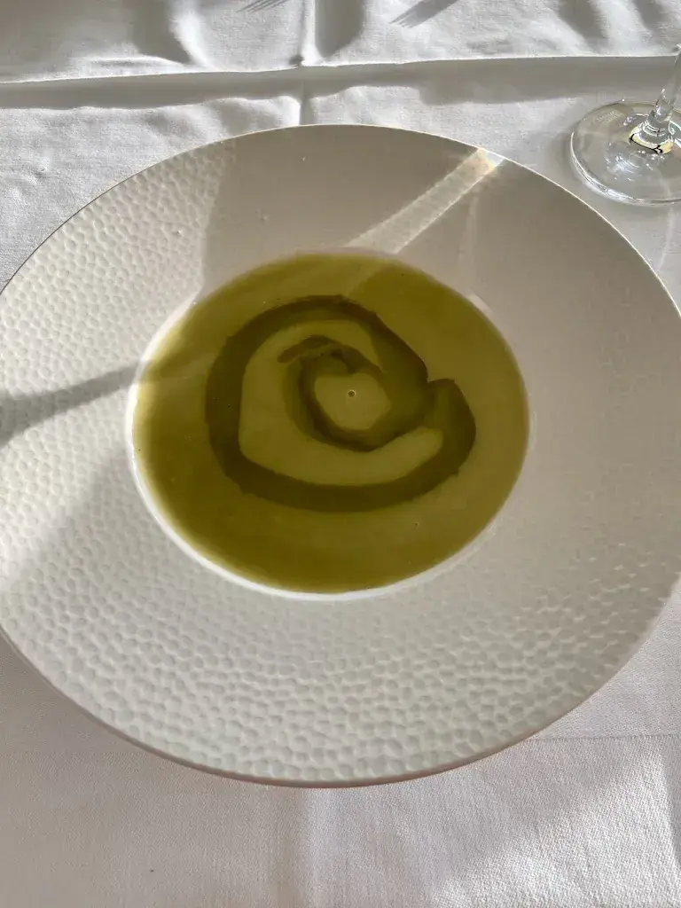 E. F._Stadtrestaurant swan21_Wil_review