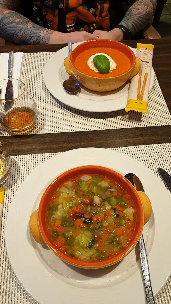 Sara J. R_Ristorante & Pizzeria La Primavera_Wil_review