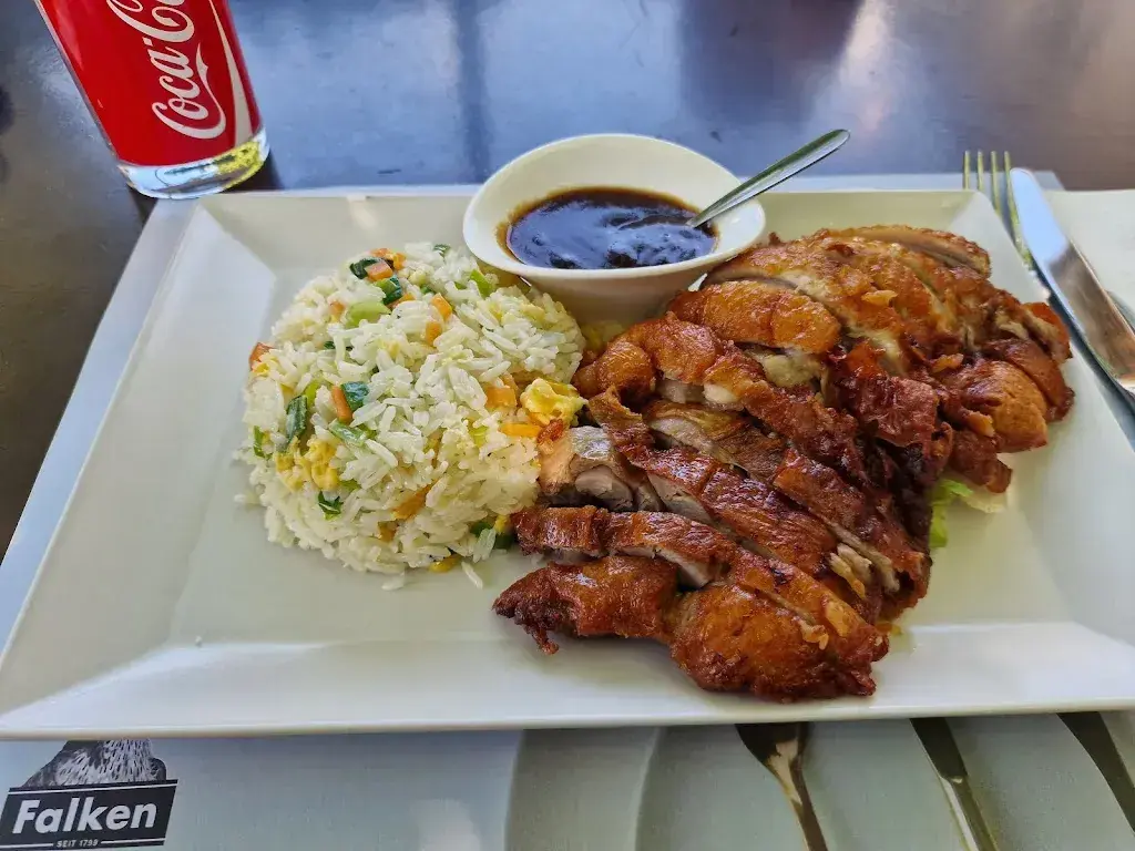 Arda Öztug_JinLing Restaurant_Wil_avis