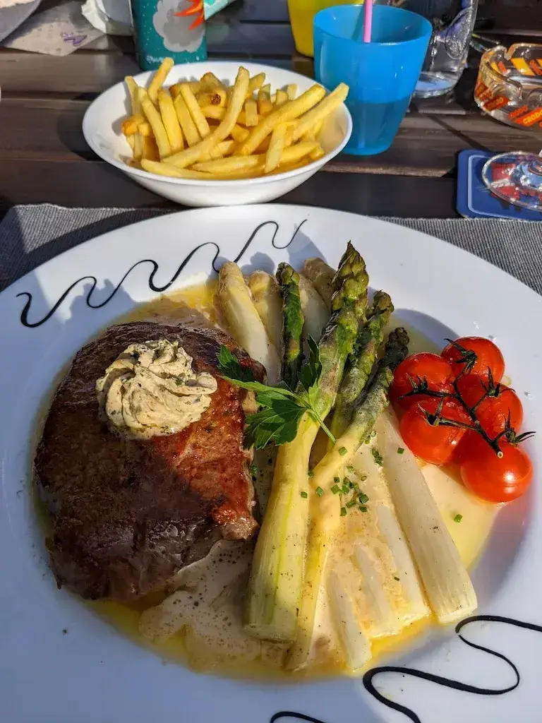 Menu_Bahnhof_Busswil bei Büren_image_9