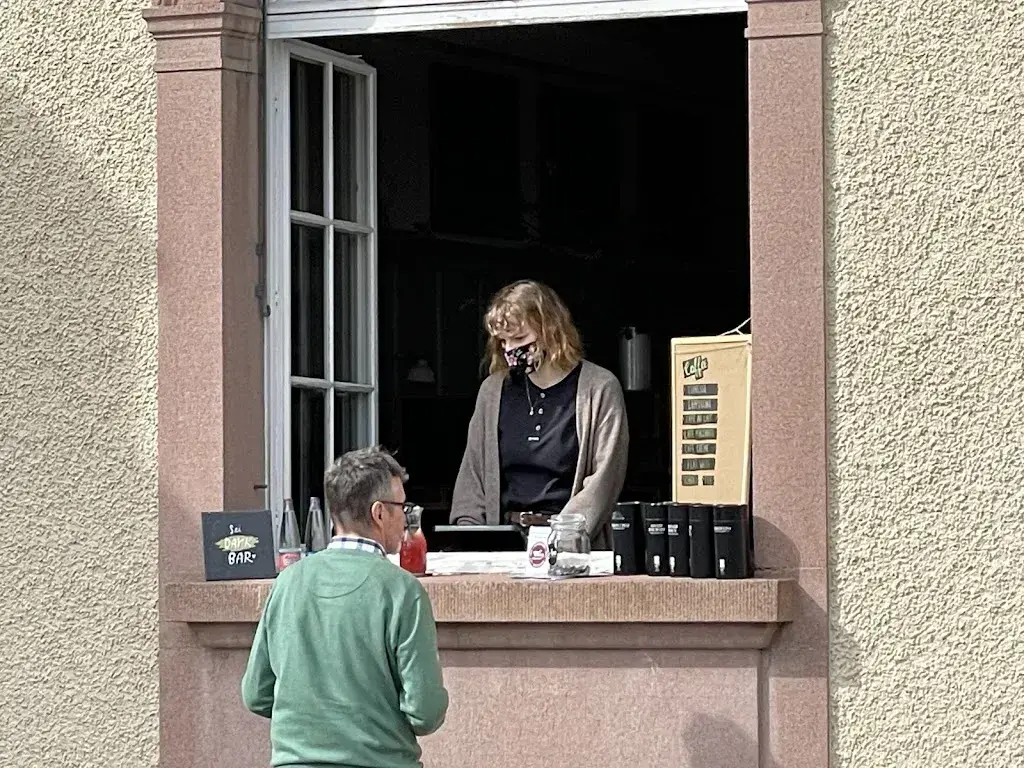 Alexander Ball_Foodnote coffee house_Bettingen_review