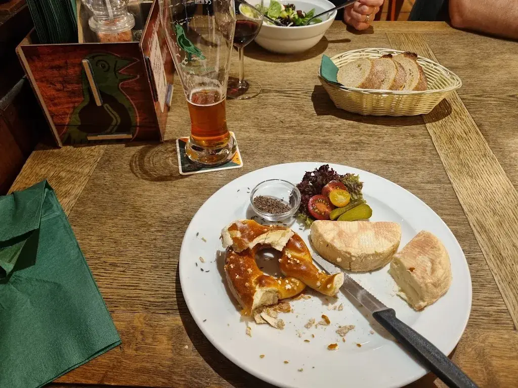 T Foulk_Zur grünen Amsel_Riehen_avis