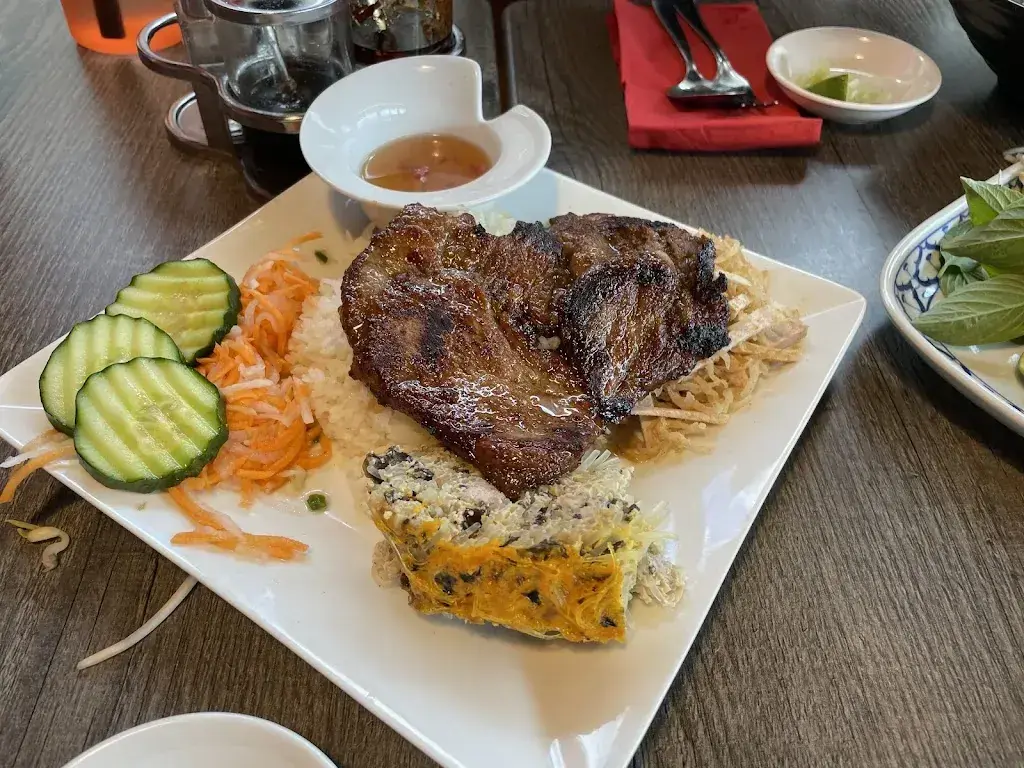 蒋雪_Xing Long - Köniz_Köniz_avis