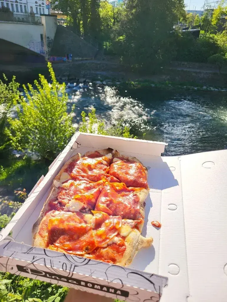 Fabian B._Pizzeria Pizza Pazza_Birsfelden_reseña