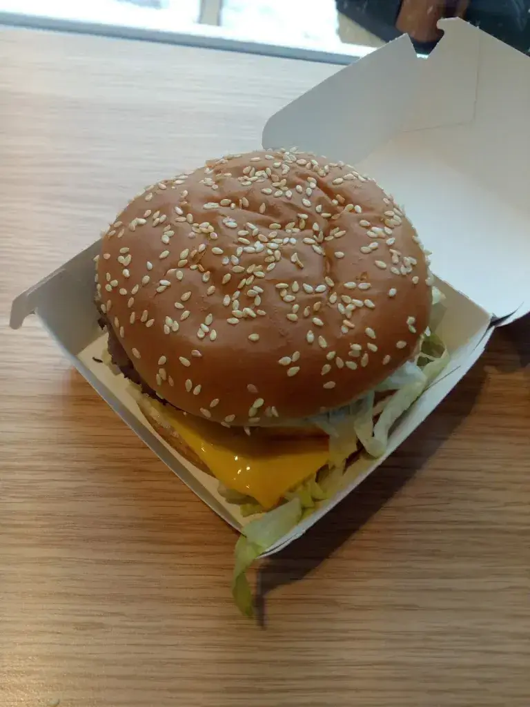 McDonald’s_Köniz_menu_image_1
