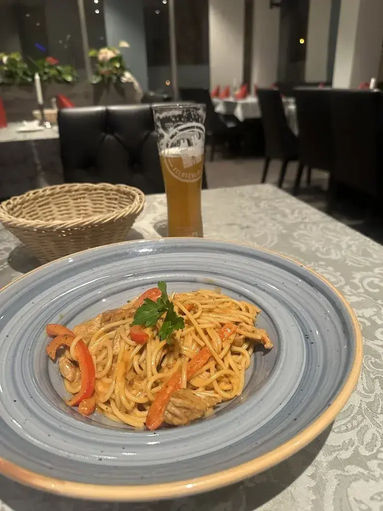 Elizabeth Apaza_Pisco_Muttenz_review