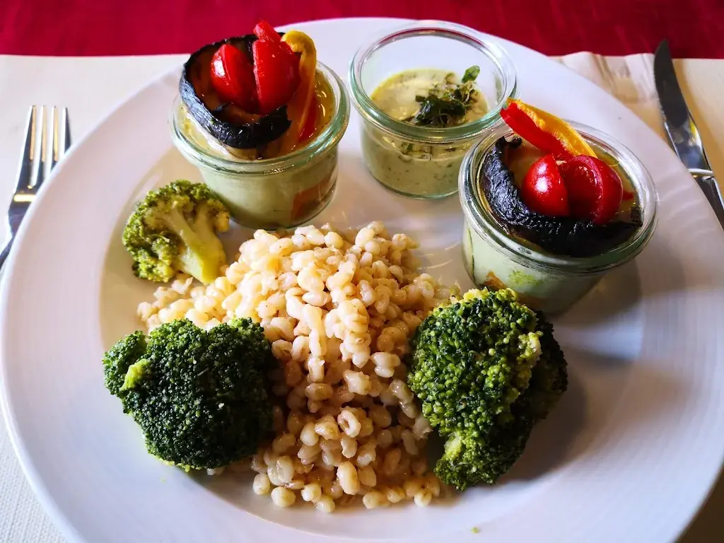 Peter Bosshart_Restaurant Blumenrain_Therwil_avis