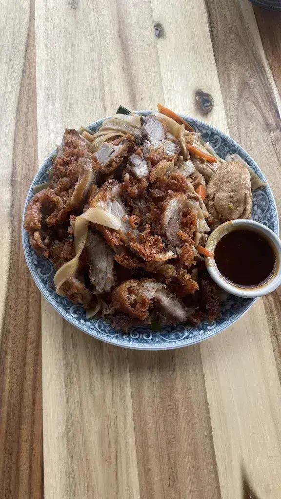 Gulser Gulser_pen thai food_Kaiseraugst_avis