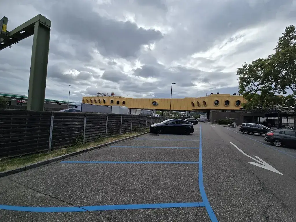 A “ACe” Ce_Autogrill Raststätte Pratteln_Pratteln_avis