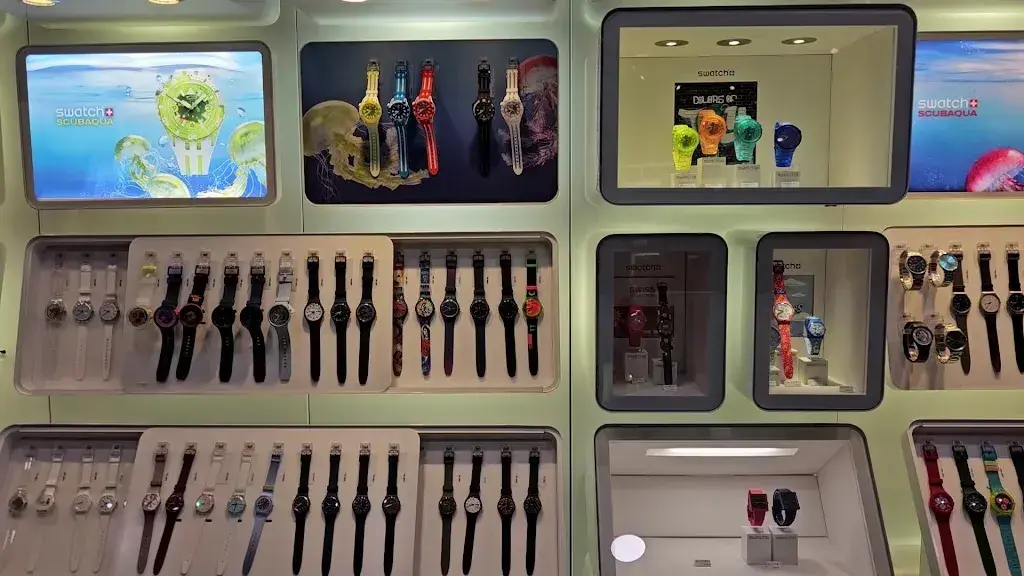 Nguyen Huu Bao Thuan_Autogrill Raststätte Pratteln_Pratteln_avis