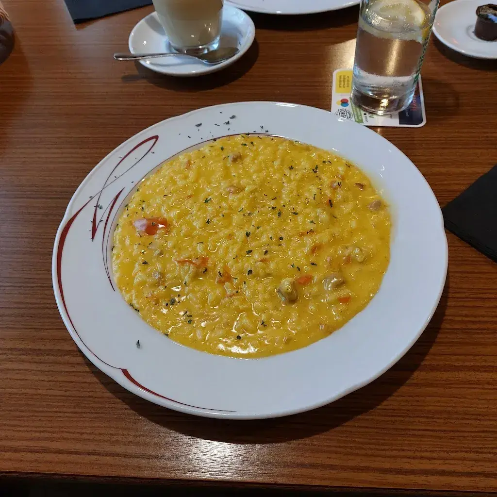 Lili Pflugi_Central_Frenkendorf_recensione