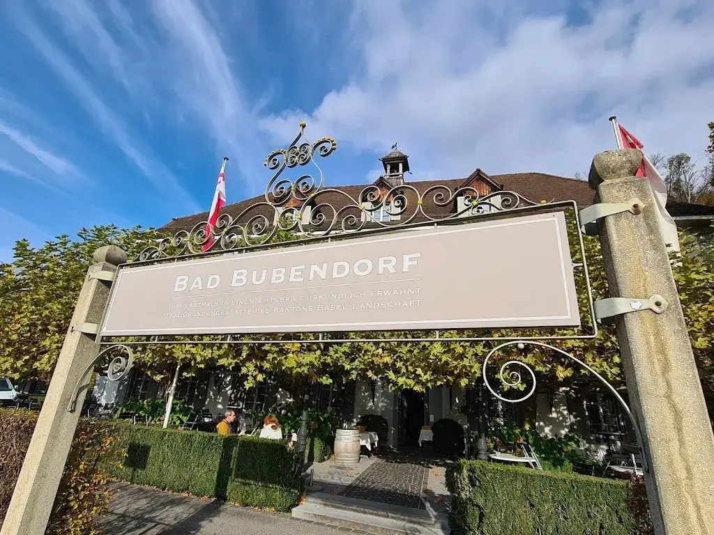 Beat A. Schwendimann_Wintergarten-Pergola Restaurant_Bubendorf_avis