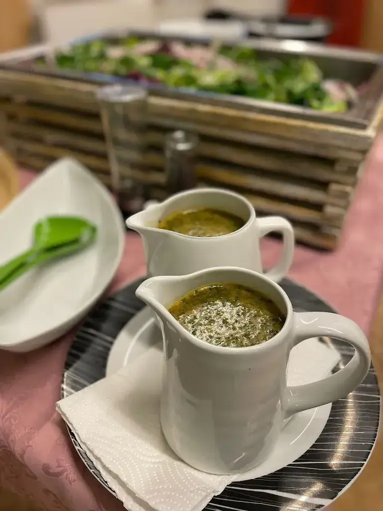 Carmen Grabenstätter_Lindi s Café, Zeller Bader Belinda_Bubendorf_avis