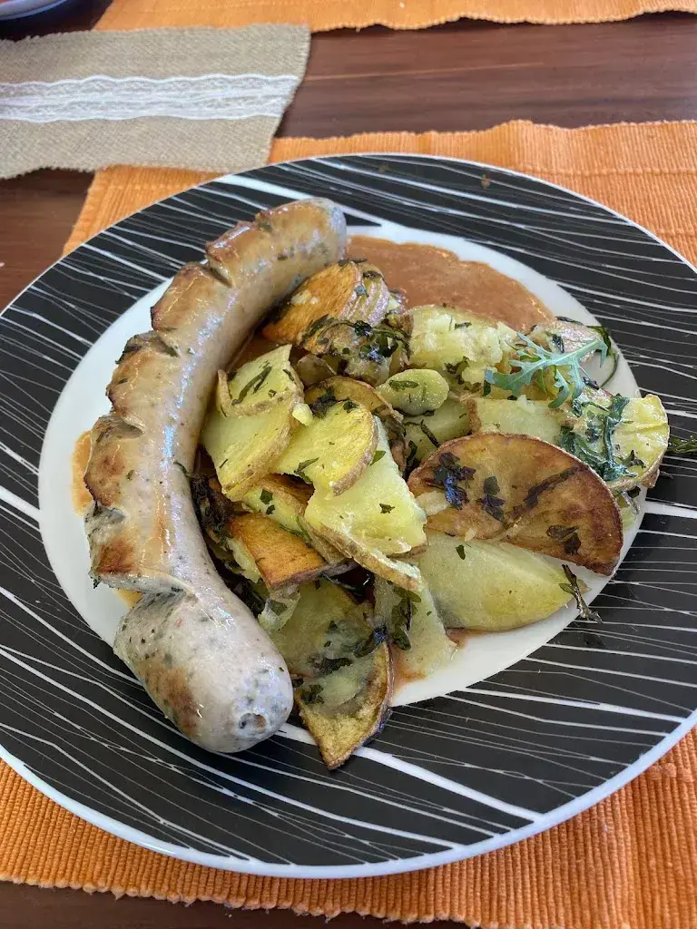 Heinz Zimmerli_Lindi s Café, Zeller Bader Belinda_Bubendorf_avis