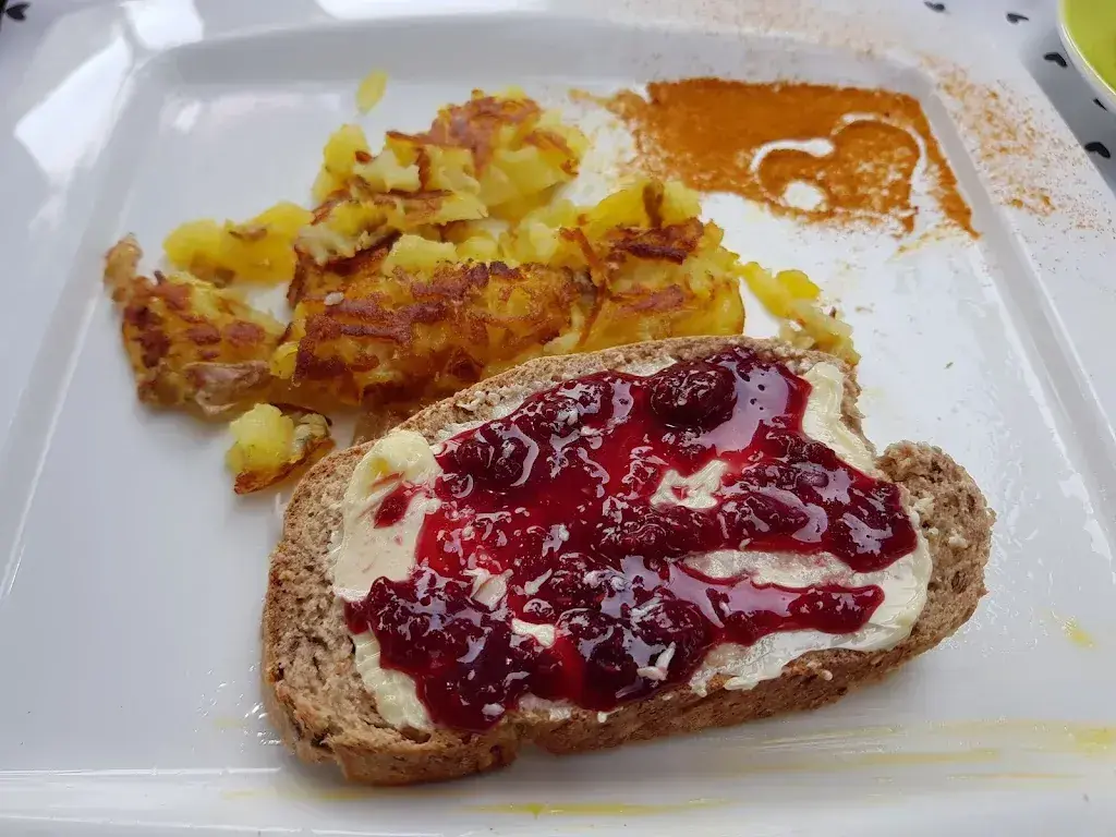 Jose Penide_Lindi s Café, Zeller Bader Belinda_Bubendorf_avis