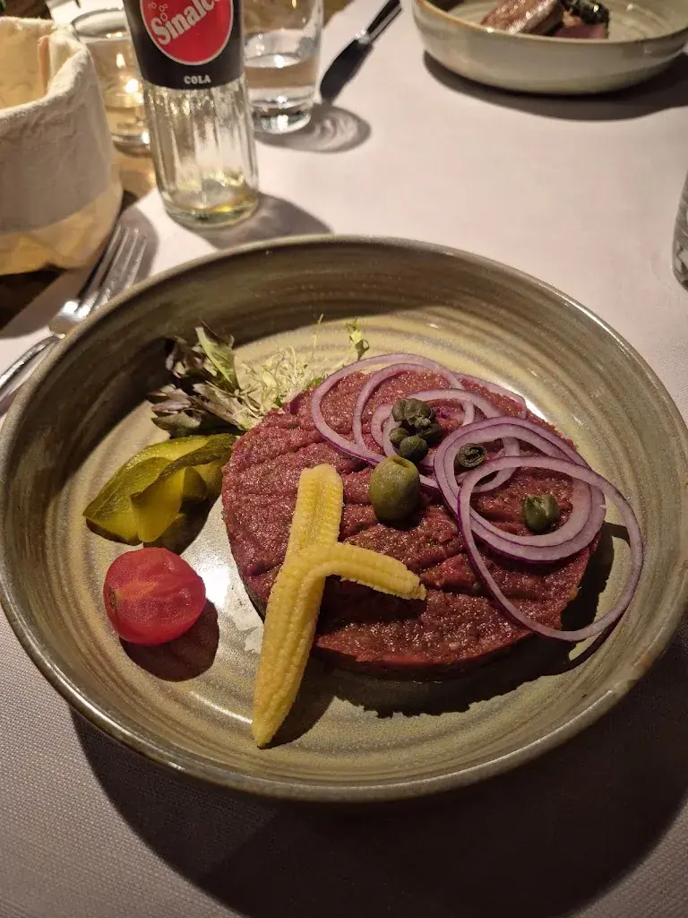 Yasmine Kindler_Wirtschaft zum Bott_Bubendorf_review