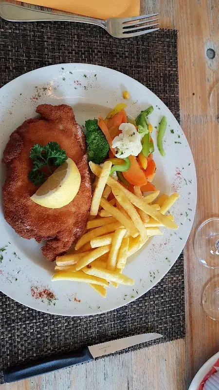 Salome Schaub_Restaurant Bahnhöfli_Läufelfingen_review