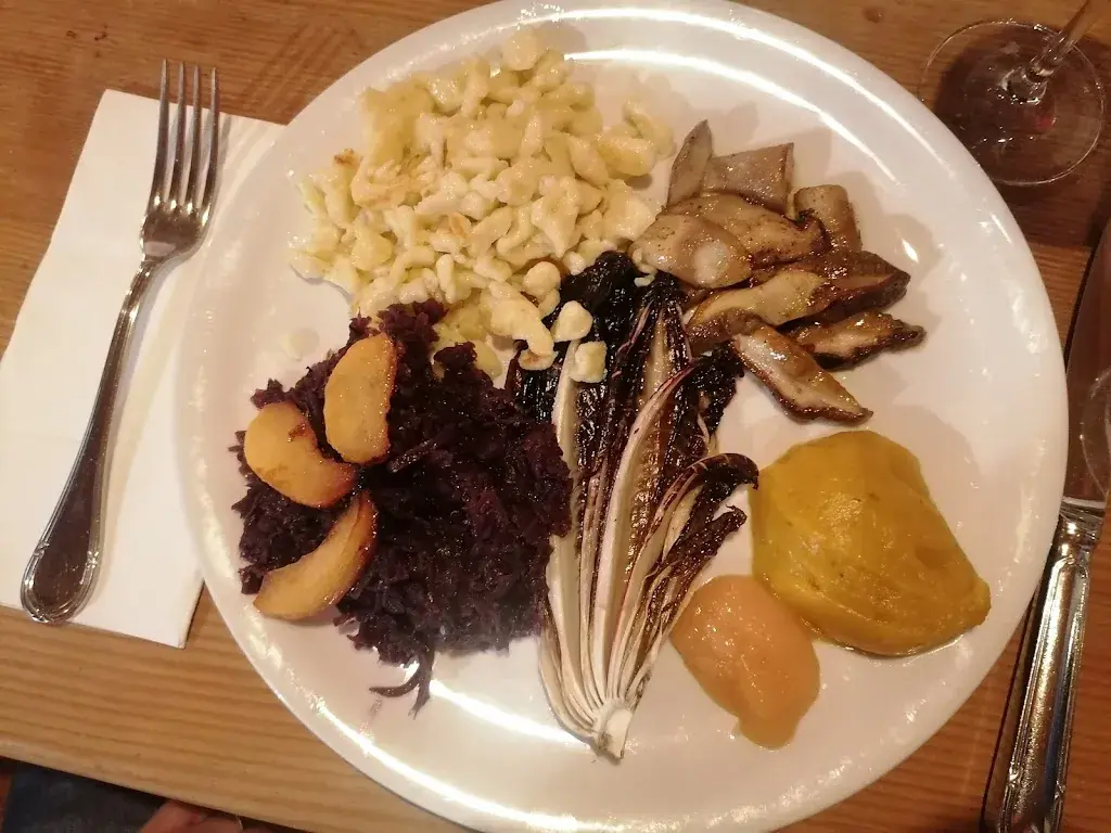 Miryam Von Bueren_Ochsen Oltingen_Oltingen_avis