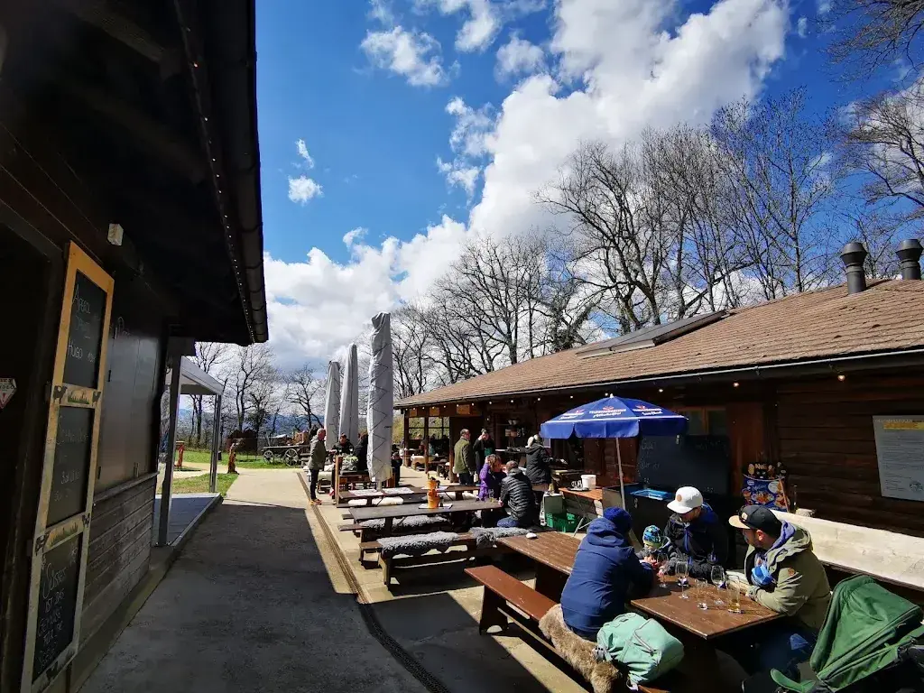 tom waugh_Bergwirtschaft Sissacherfluh_Sissach_avis