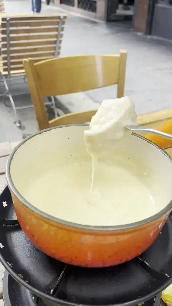 Nicole Wongsoo_Pangäa-Moléson Bern_Bern_review