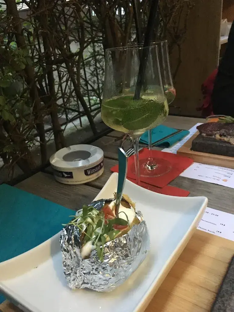 Jelan Ong_Pangäa-Moléson Bern_Bern_review