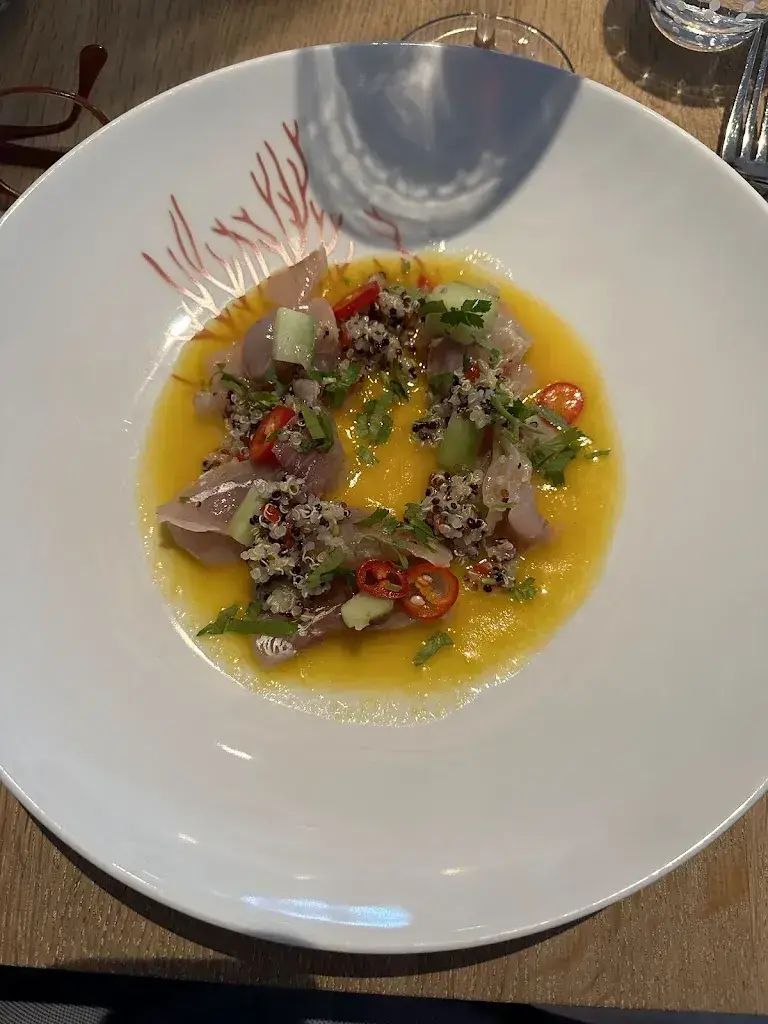 Serge R (IAHGVA)_Tracht - EIN HAUS AM SEE_Rüschlikon_Bewertung