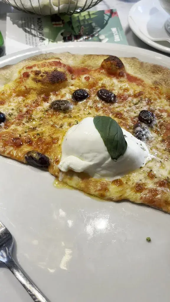 sumayya mahin_Pizzeria Ristorante Molino Schlossgarten_Kilchberg_avis