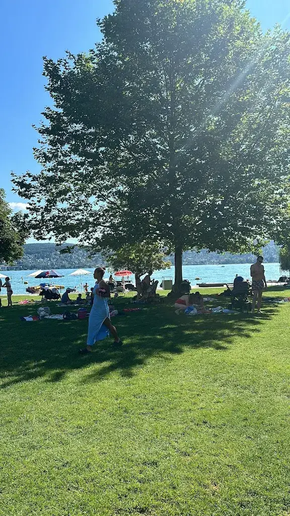 Irina Ostreiko_Seebad Kilchberg_Kilchberg_review