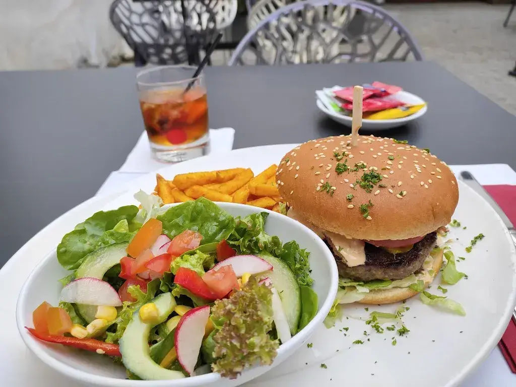 Menü_Suren's_Schaffhausen_Bild_8