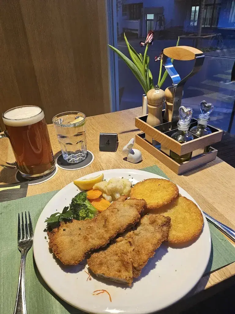 Joe Gilhooly_Brauhaus Chuebelimoser_Neuhausen am Rheinfall_avis