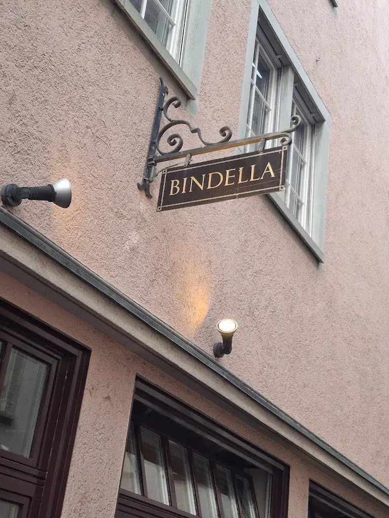 Garry_Bindella_Zürich_review