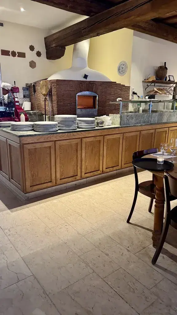 Cameron_Santa Lucia_Zürich_review