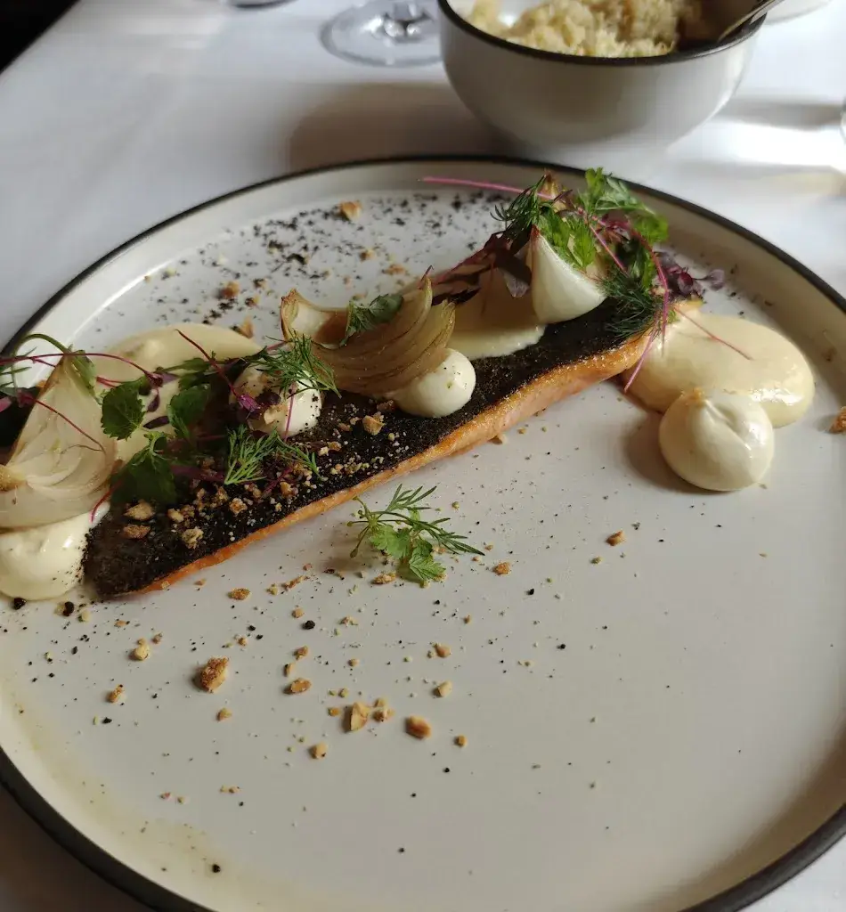 Shonda Ng_noah's Schützenstube_Schaffhausen_avis