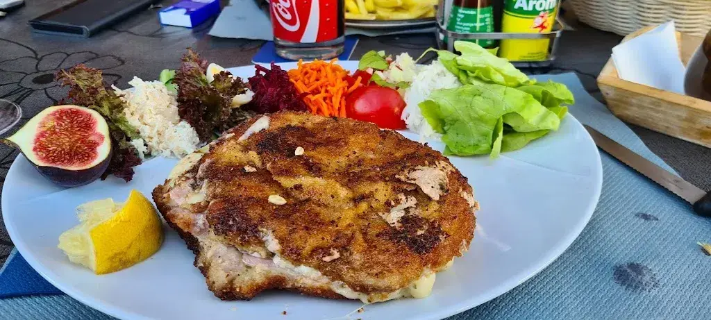 Elisabeth Müller_Central Take Away_Stetten_review