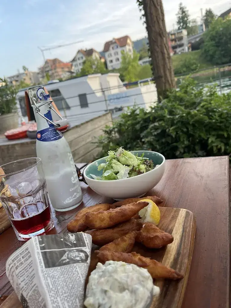 Sandra Steffen_Rhykantine_Schaffhausen_avis