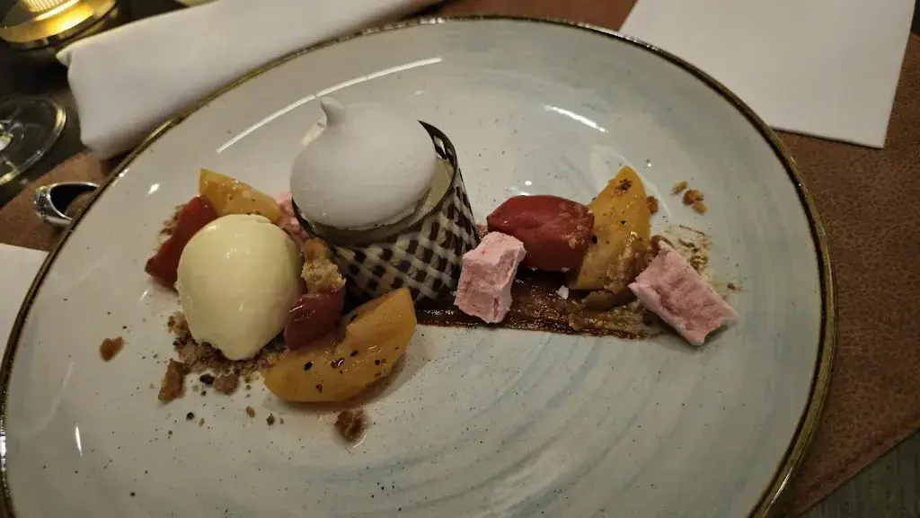 Menu_RIVI Skyfall Restaurant & Bar_Neuhausen am Rheinfall_image_6