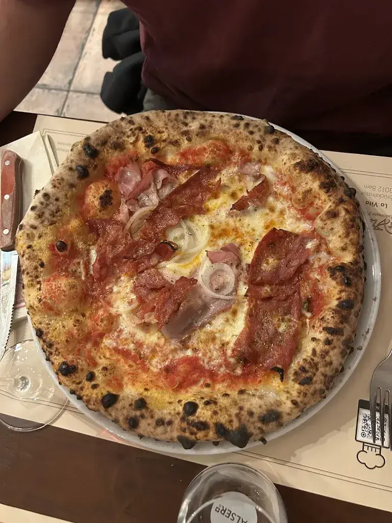 Harry Lecomte_Celina_Bern_recensione