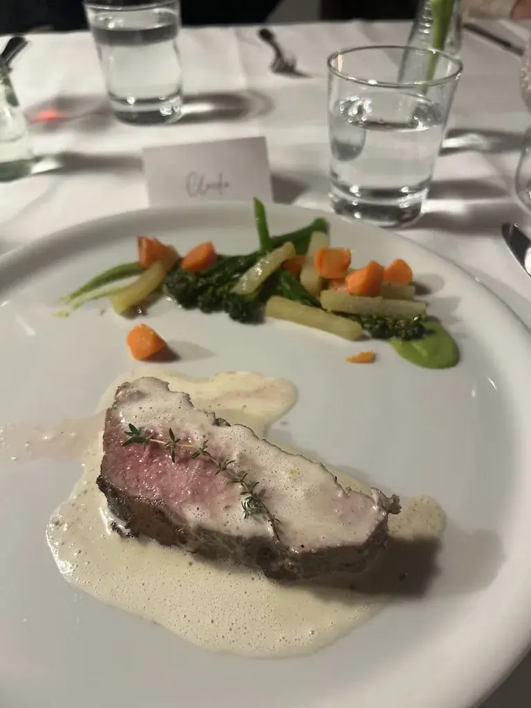 Claudia Liberato_latavolata_Hallau_avis