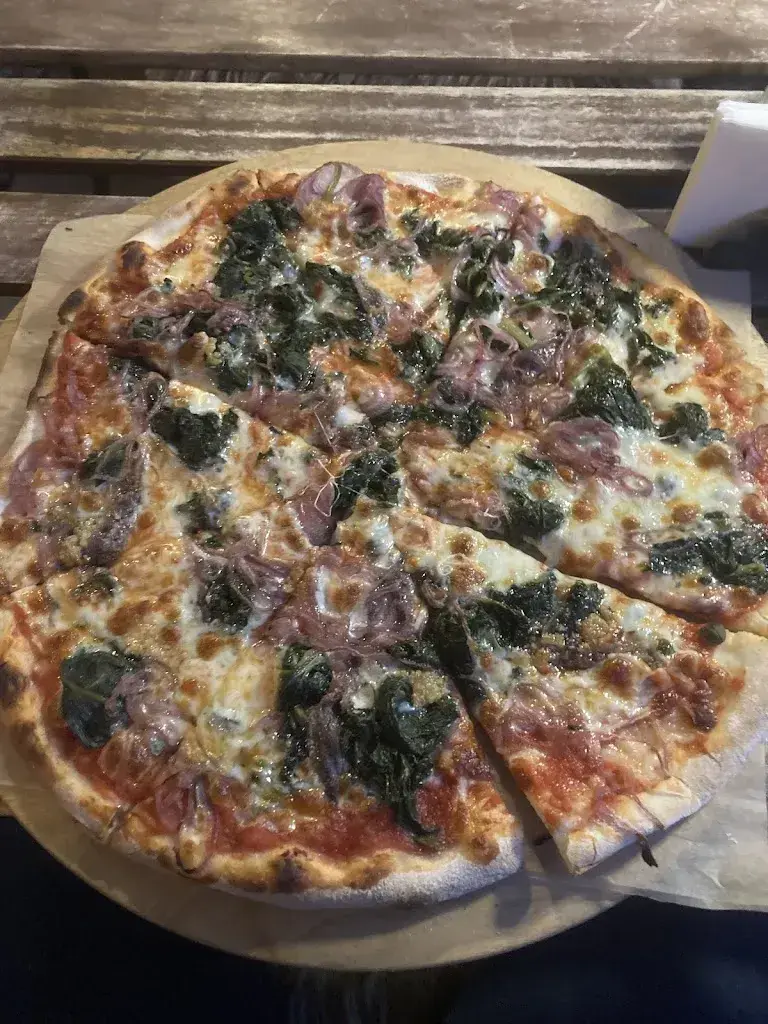 Fabian Schlunke_Pizzastation Trasadingen_Trasadingen_recensione